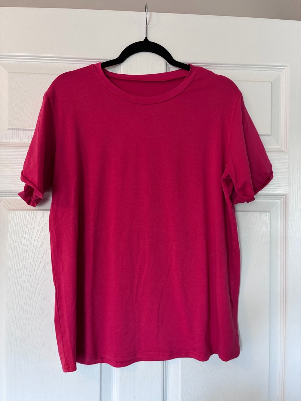 Source Unknown Women's Short Sleeve Crew Neck Tee - Fuchsia Pink